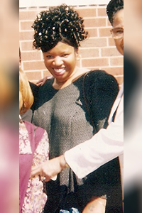 Testimonial Picture of Gloria Hills (1)